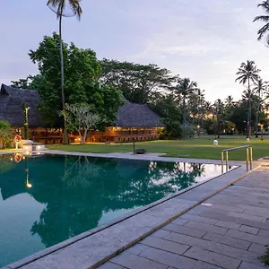 marari-beach-resort.kerala-hotels.net/