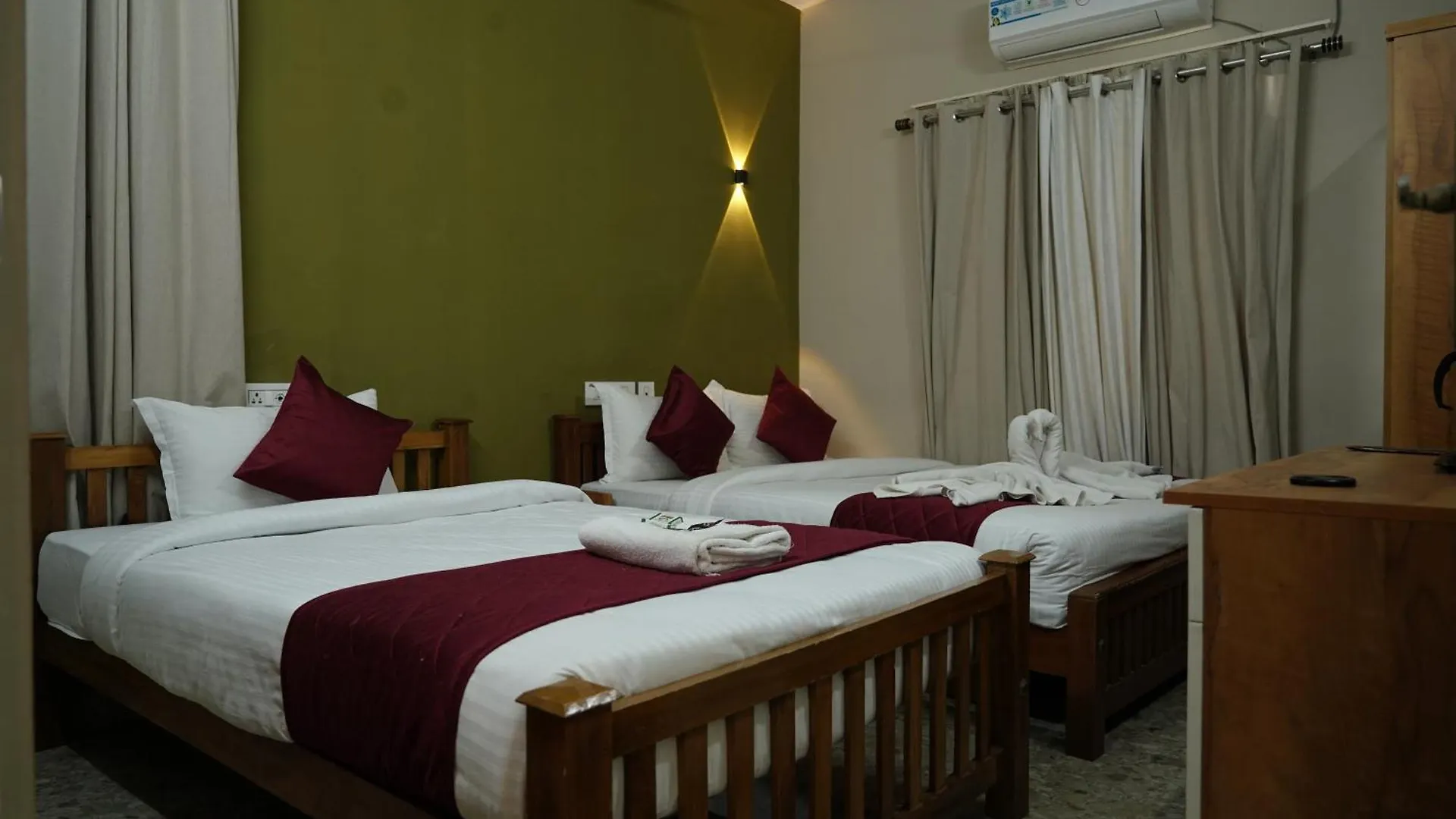 Dreams Paradise Airport Residency Nedumbassery Motel